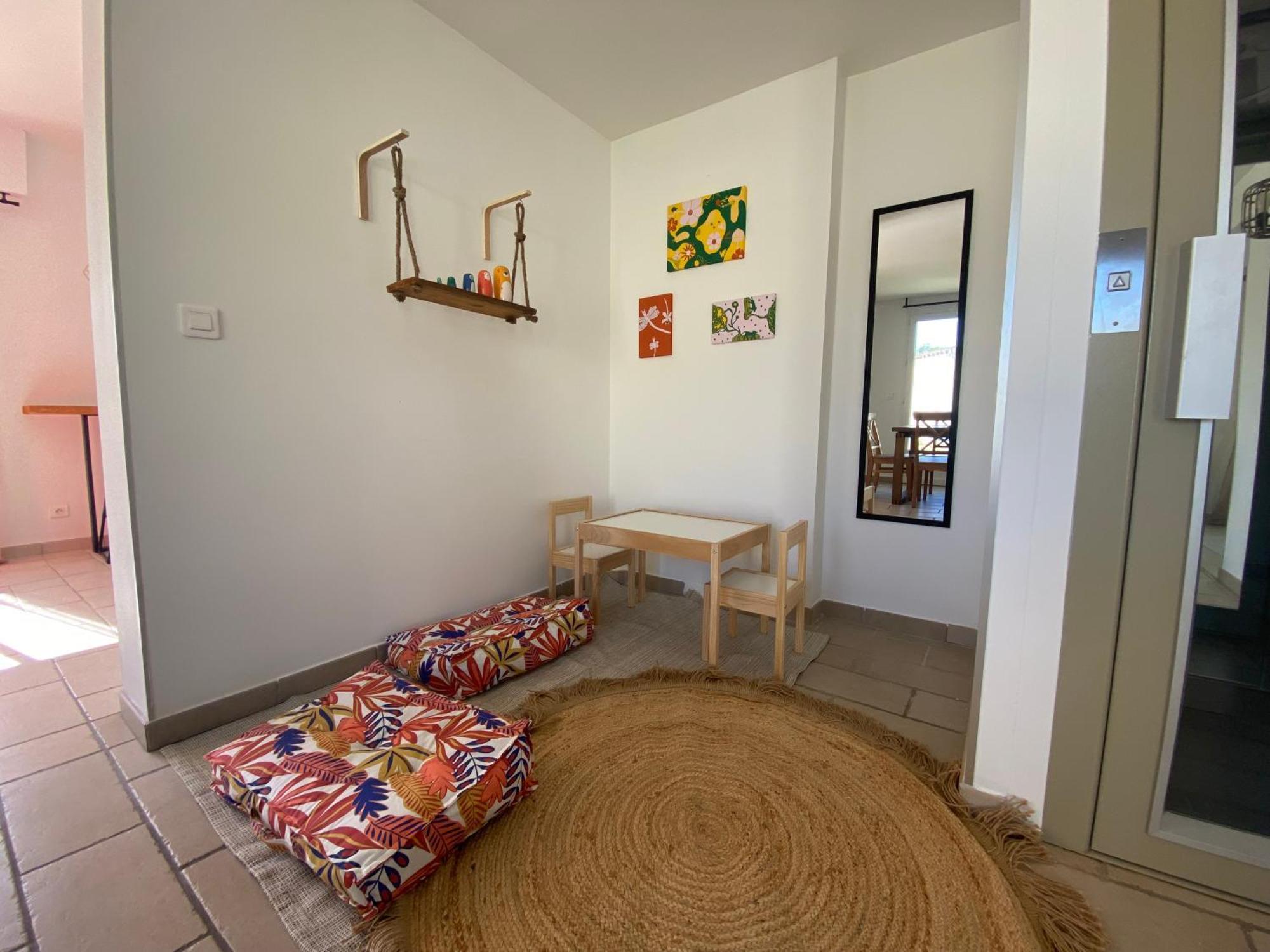 La Maison En Couleurs A 10 Min D'avignon,3 Etoiles Vedene