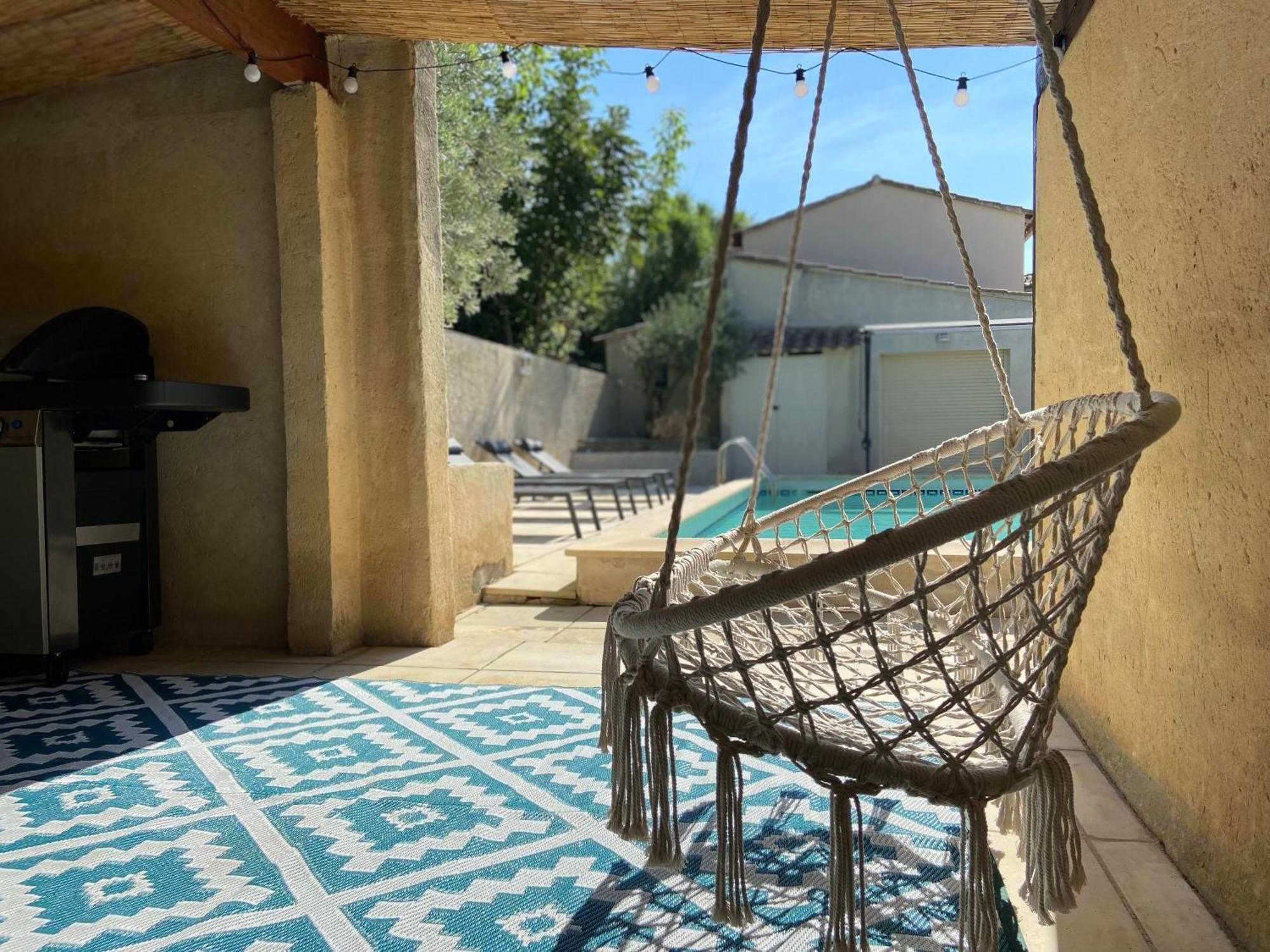 La Maison En Couleurs A 10 Min D'avignon,3 Etoiles Holiday home