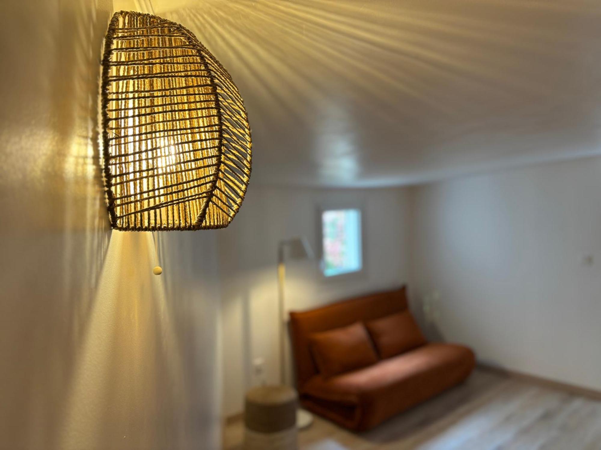 La Maison En Couleurs A 10 Min D'avignon,3 Etoiles Holiday home